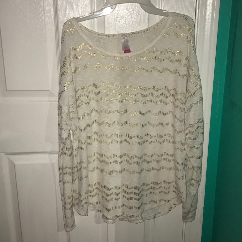 Long sleeved shirt